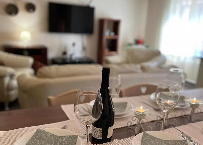 Ciborovi Dvori Villa *