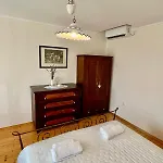 Villa Ciborovi Dvori *